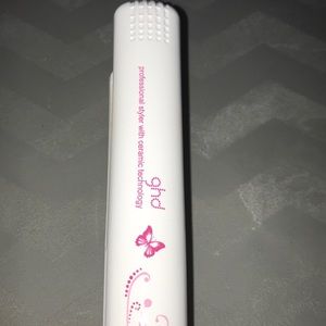 GHD straightener